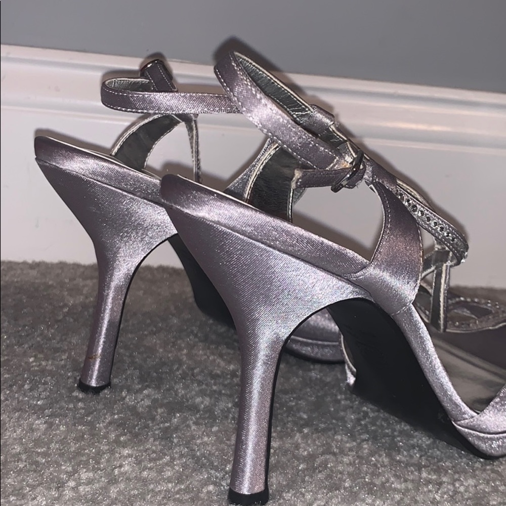 Touch of Nina Ankle Strap Heel Silver Sandal 8.5 - Picture 3 of 6